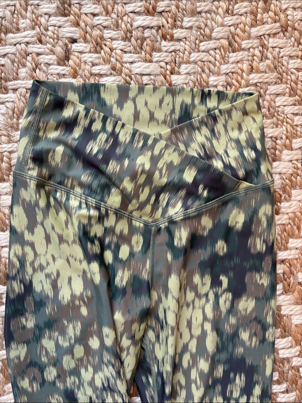 Offline by Aerie leggings